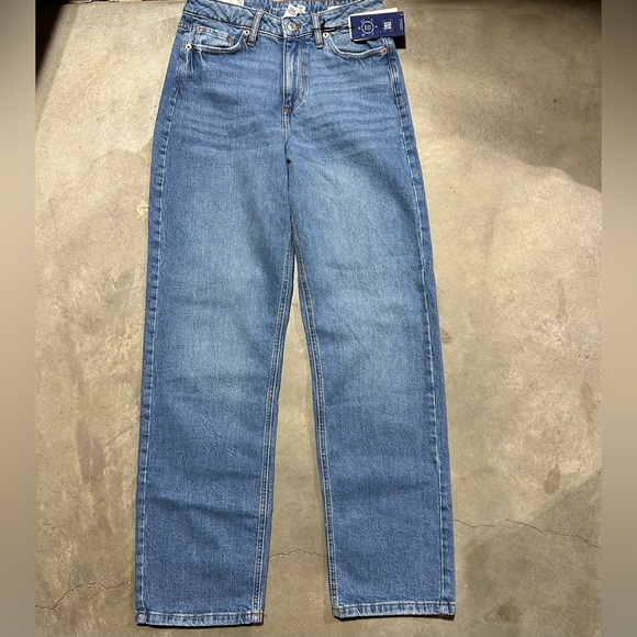 Forever 21 Cropped 90’s Jeans High Waisted - Picture 2 of 5